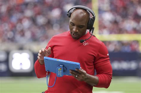 2023 NFL Coach of the Year odds: DeMeco Ryans closing in on Kevin.